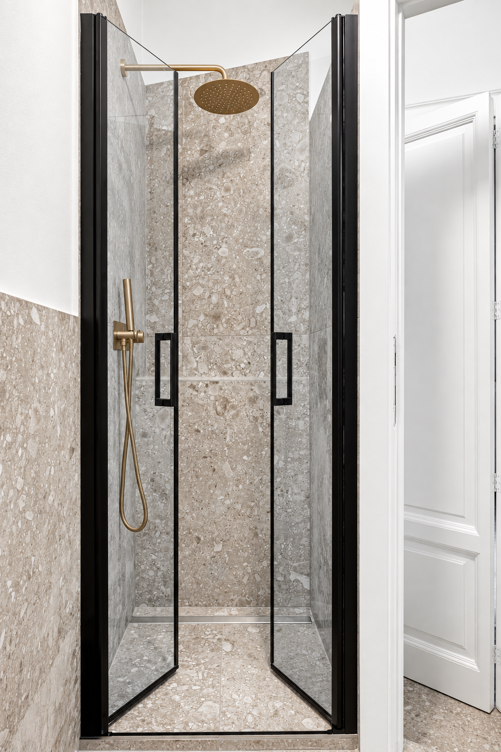 Pietra Nera — Milan, Italy interior detail 3